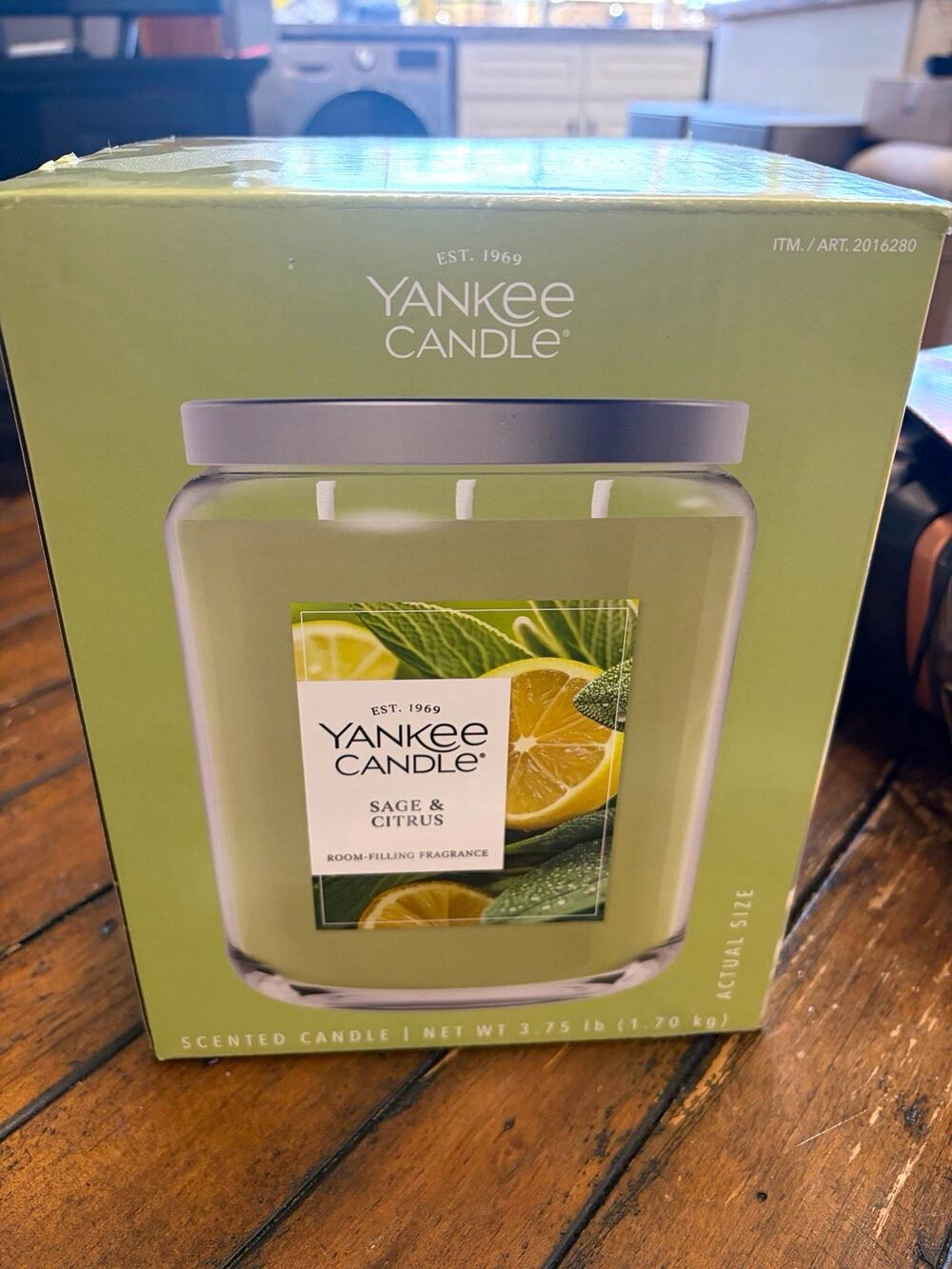 Yankee Candle Sage & Citrus Large Jar Candle, Multiple Wicks, 3.75 lb